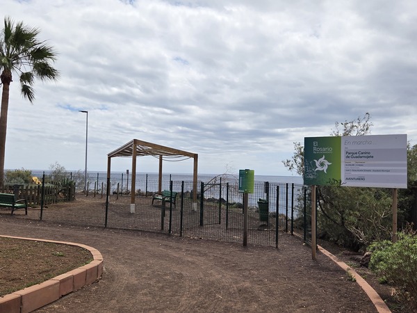 Parque canino de Radazul bajo