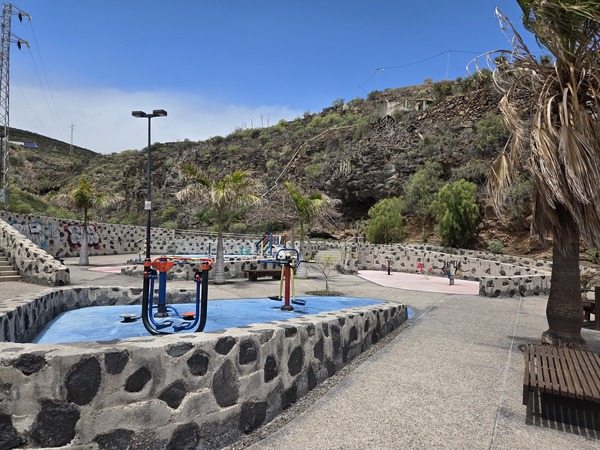 Parque Infantil en La Higuera (Tabaiba Alta)